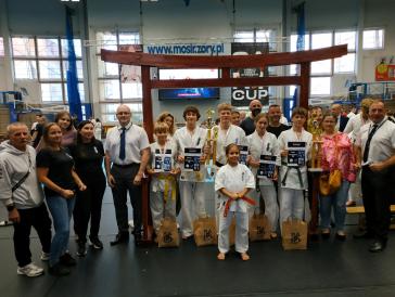 reprezentacja-ckkk-xii-turniej-karate-kyokushin-sari-cup-w-zorachjpg.jpg
